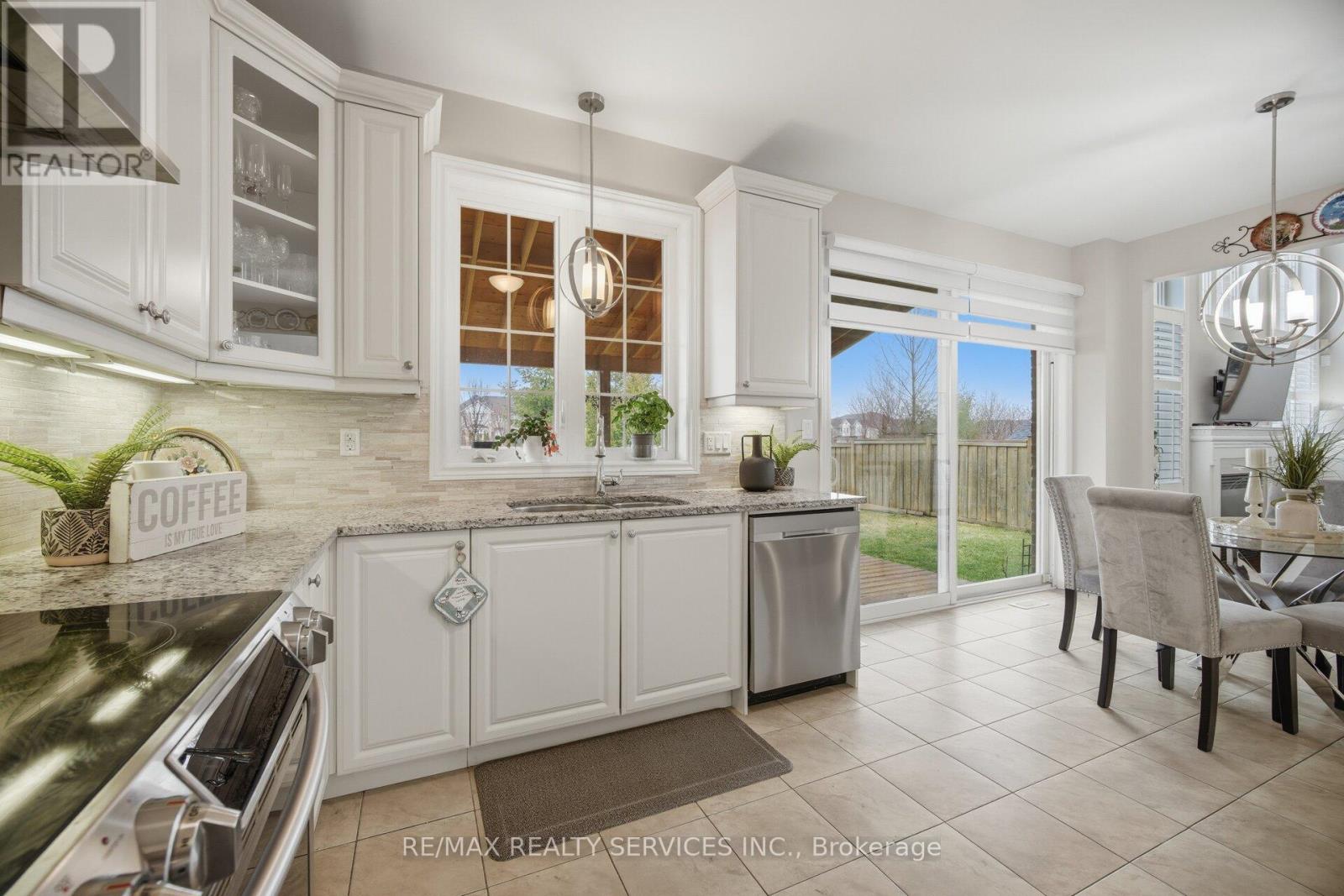 23 Twistleton Street, Caledon, Ontario  L7C 3V9 - Photo 18 - W12956728