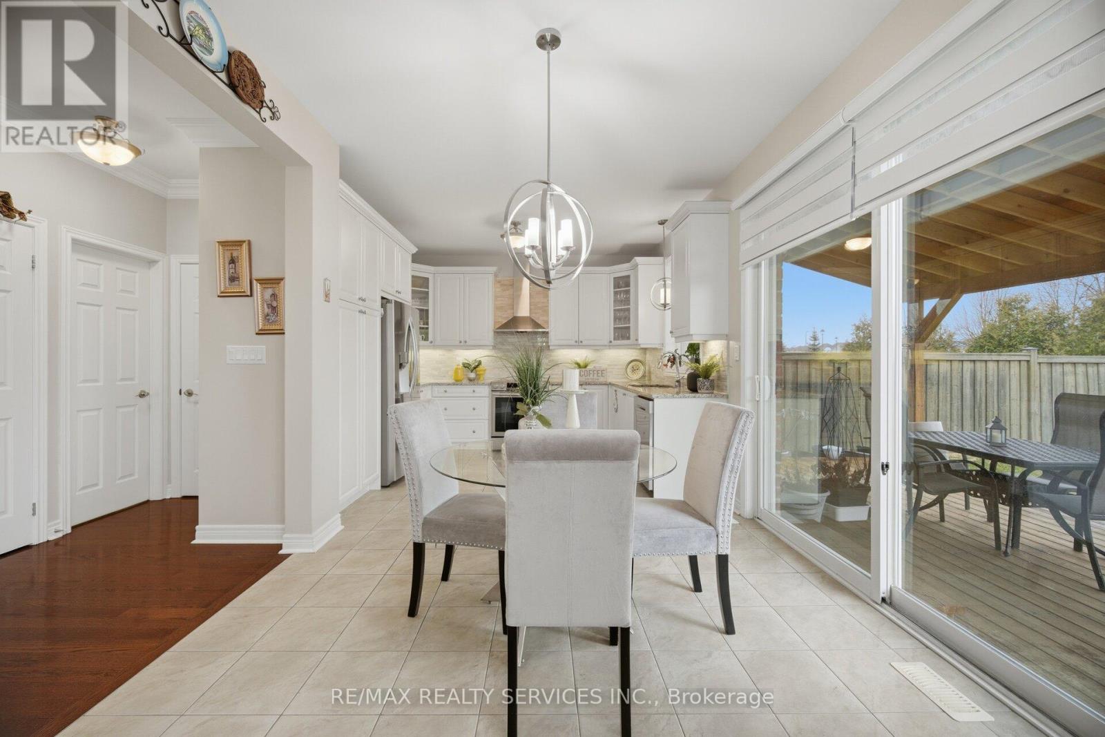 23 Twistleton Street, Caledon, Ontario  L7C 3V9 - Photo 20 - W12956728