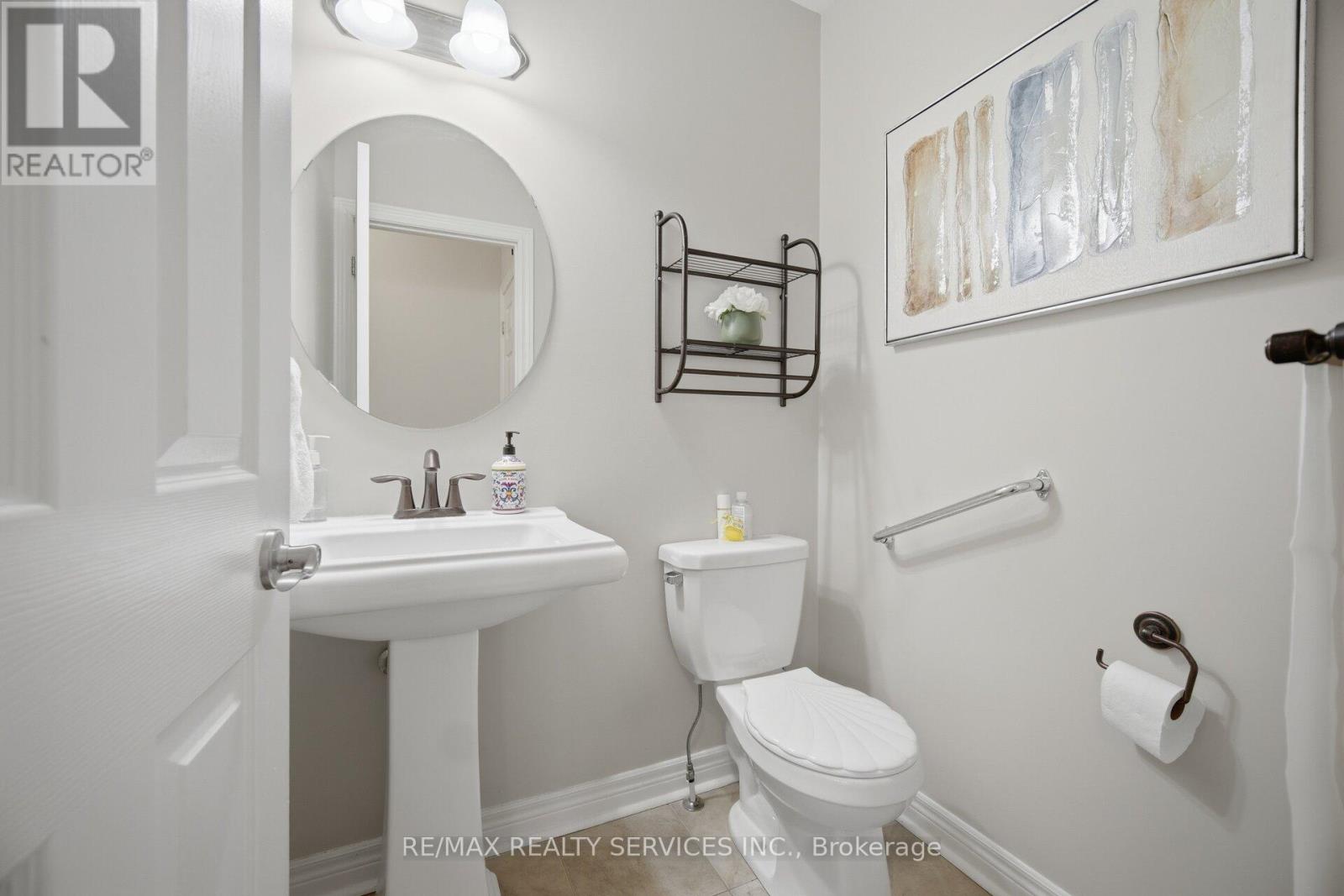 23 Twistleton Street, Caledon, Ontario  L7C 3V9 - Photo 33 - W12956728