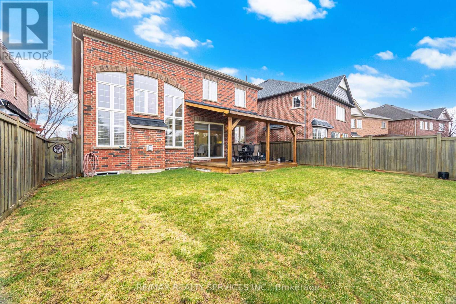 23 Twistleton Street, Caledon, Ontario  L7C 3V9 - Photo 49 - W12956728