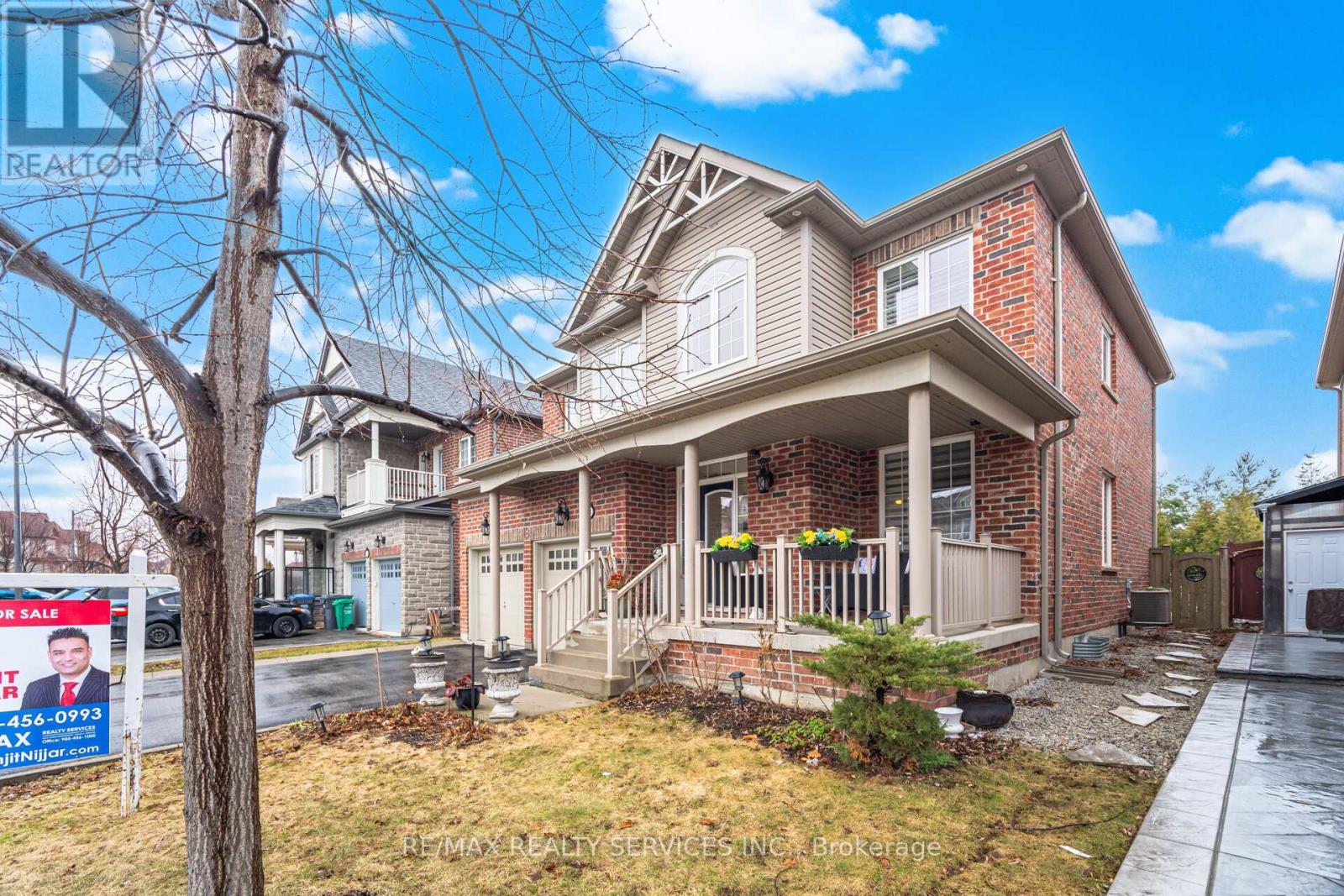 23 Twistleton Street, Caledon, Ontario  L7C 3V9 - Photo 5 - W12956728