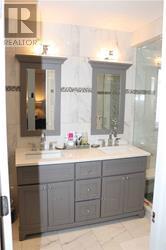 2530 Longridge Crescent, Oakville, Ontario  L6H 6S2 - Photo 23 - W12956756