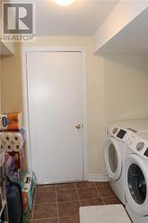 2530 Longridge Crescent, Oakville, Ontario  L6H 6S2 - Photo 28 - W12956756