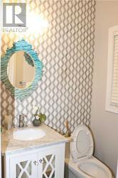 2530 Longridge Crescent, Oakville, Ontario  L6H 6S2 - Photo 3 - W12956756