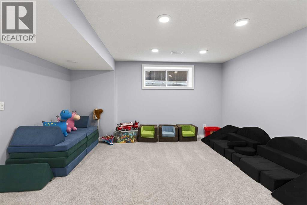 186 Covecreek Place NE, Calgary, Alberta  T3K 0L3 - Photo 36 - A2294333