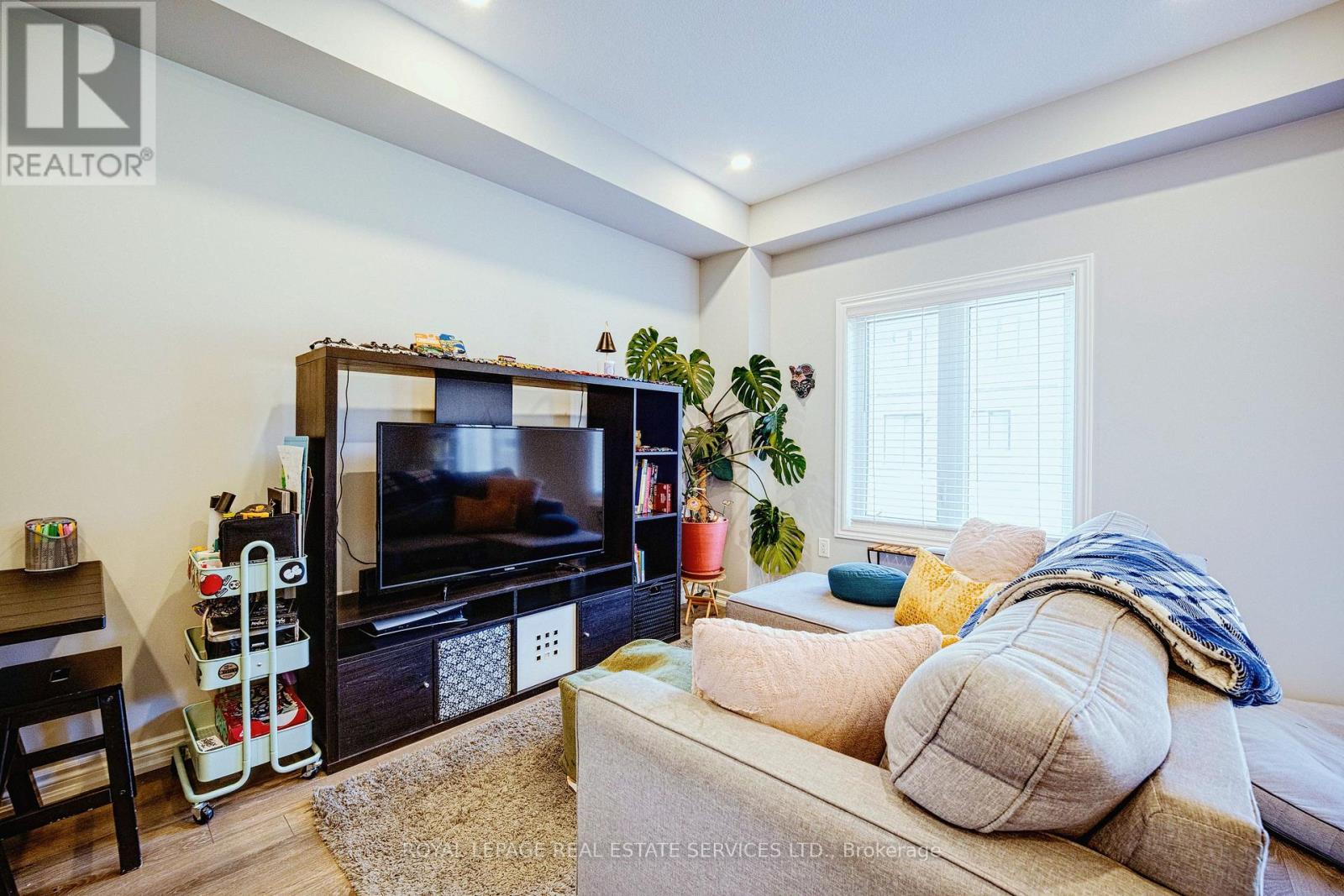 24 Copeman Avenue, Brantford, Ontario  N3V 0B3 - Photo 10 - X12956752