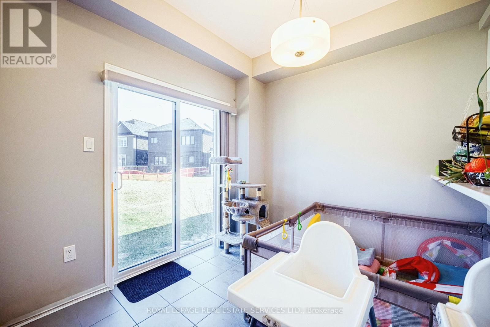 24 Copeman Avenue, Brantford, Ontario  N3V 0B3 - Photo 12 - X12956752