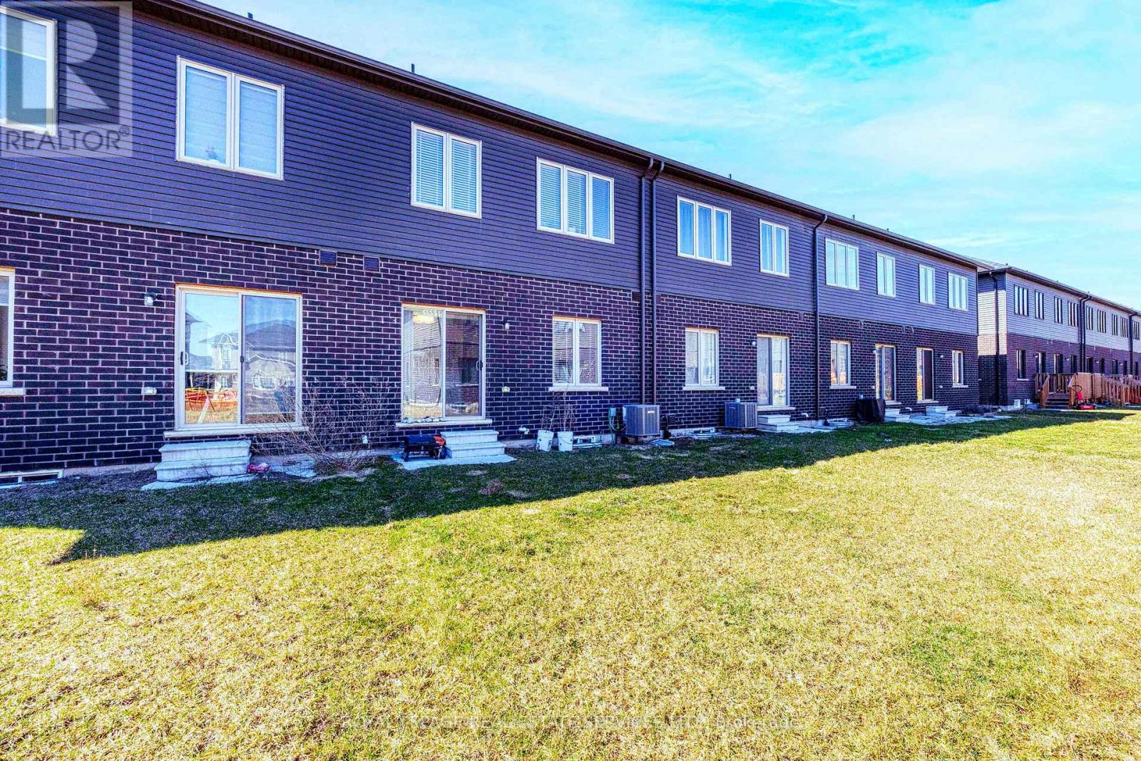 24 Copeman Avenue, Brantford, Ontario  N3V 0B3 - Photo 30 - X12956752