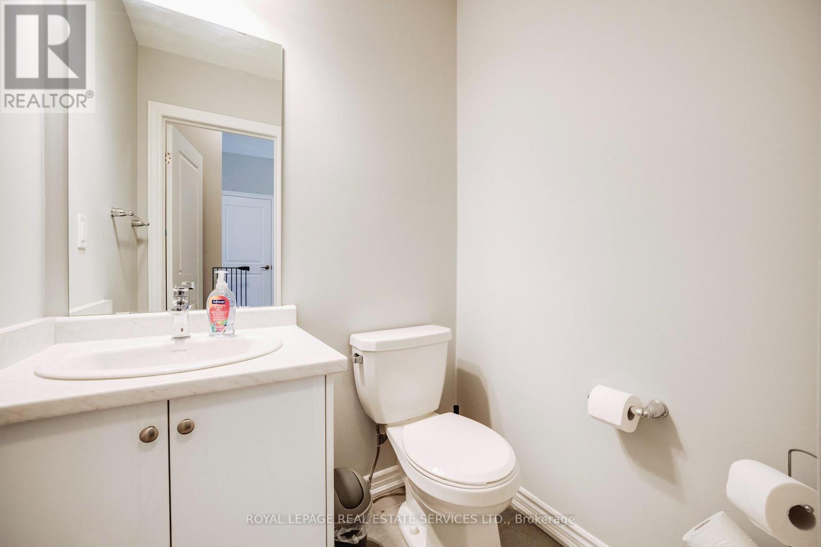 24 Copeman Avenue, Brantford, Ontario  N3V 0B3 - Photo 6 - X12956752