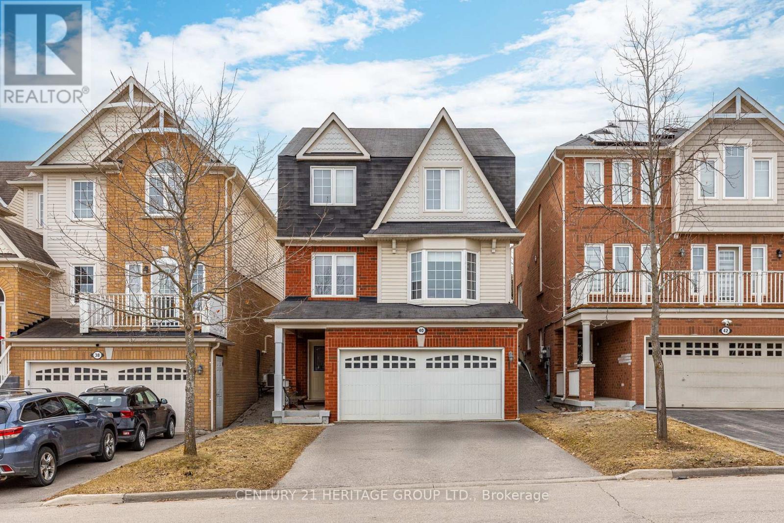 40 CLIFF GUNN ROAD, Newmarket, Ontario