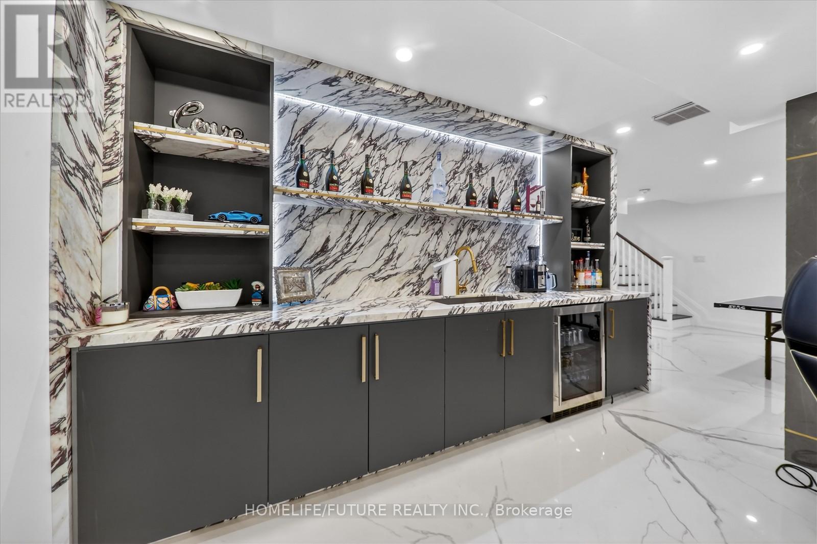 130 Tango Crescent, Newmarket, Ontario L3X 0K4 - Photo 38 - N12946314