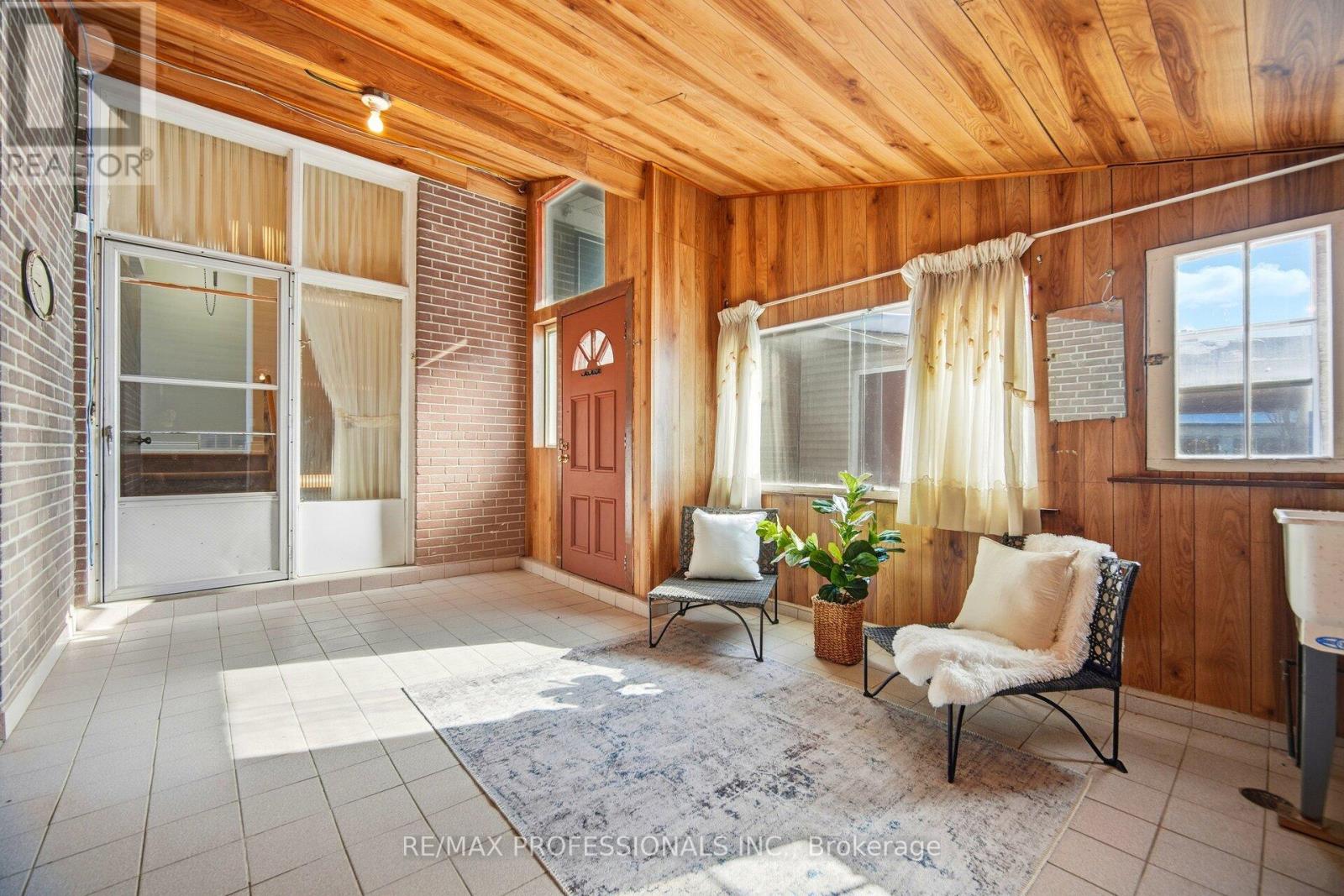 83 Spenvalley Drive, Toronto, Ontario  M3L 1Z2 - Photo 39 - W12771014