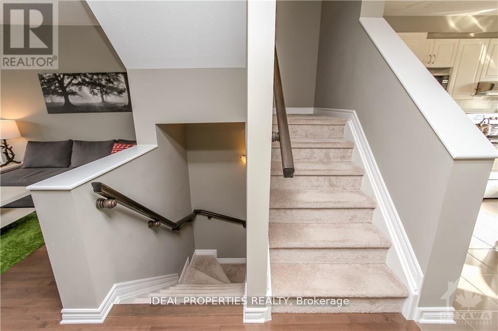 524 Silvertip Lane, Ottawa, Ontario  K2T 0H7 - Photo 11 - X12955546