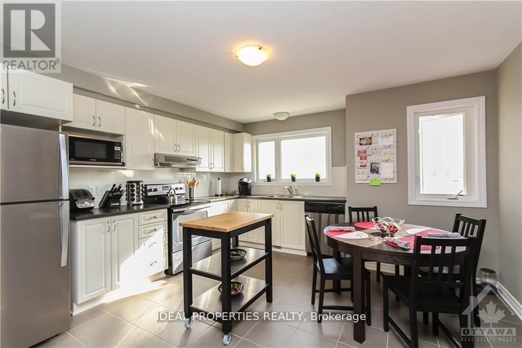 524 Silvertip Lane, Ottawa, Ontario  K2T 0H7 - Photo 15 - X12955546