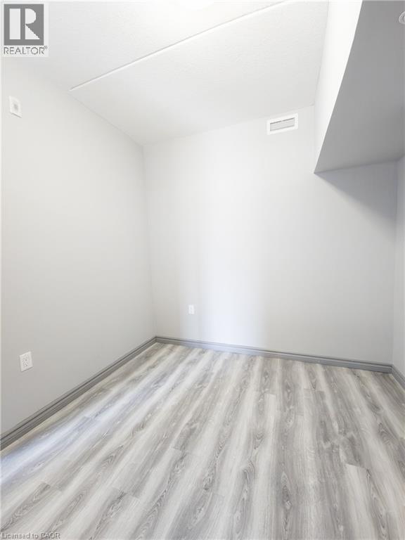 275 Larch Street Unit# F212, Waterloo, Ontario  N2L 3R2 - Photo 15 - 40814621