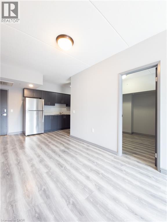 275 Larch Street Unit# F212, Waterloo, Ontario  N2L 3R2 - Photo 3 - 40814621