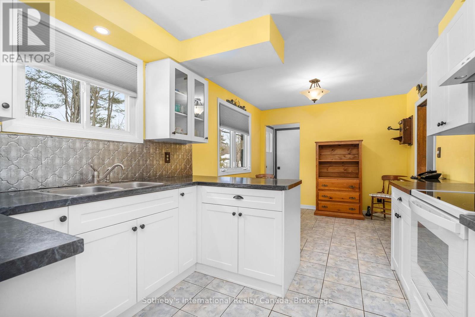 230 Alexander Street, Gravenhurst, Ontario  P1P 1A6 - Photo 12 - X12956778