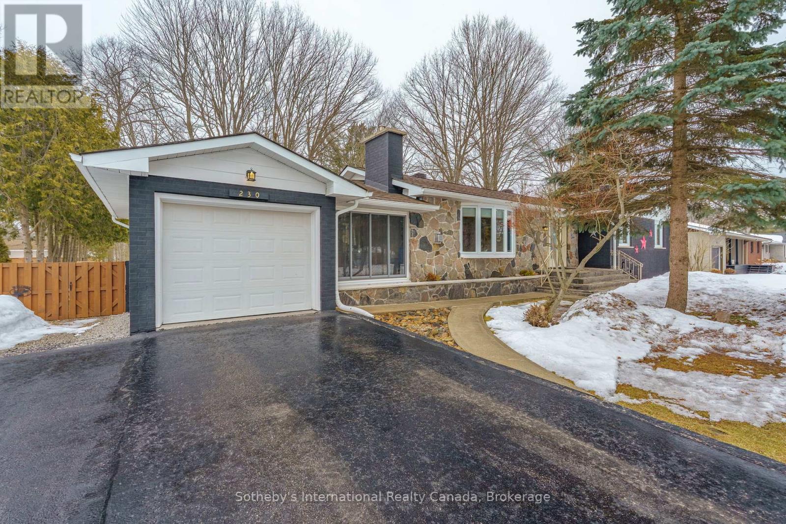 230 Alexander Street, Gravenhurst, Ontario  P1P 1A6 - Photo 4 - X12956778