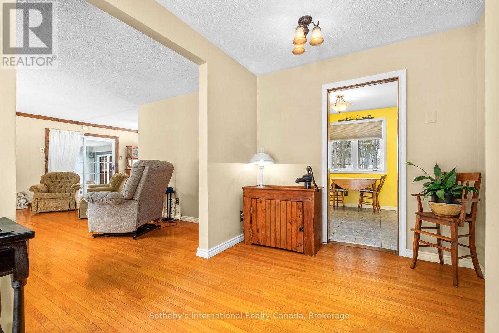 230 Alexander Street, Gravenhurst, Ontario  P1P 1A6 - Photo 7 - X12956778