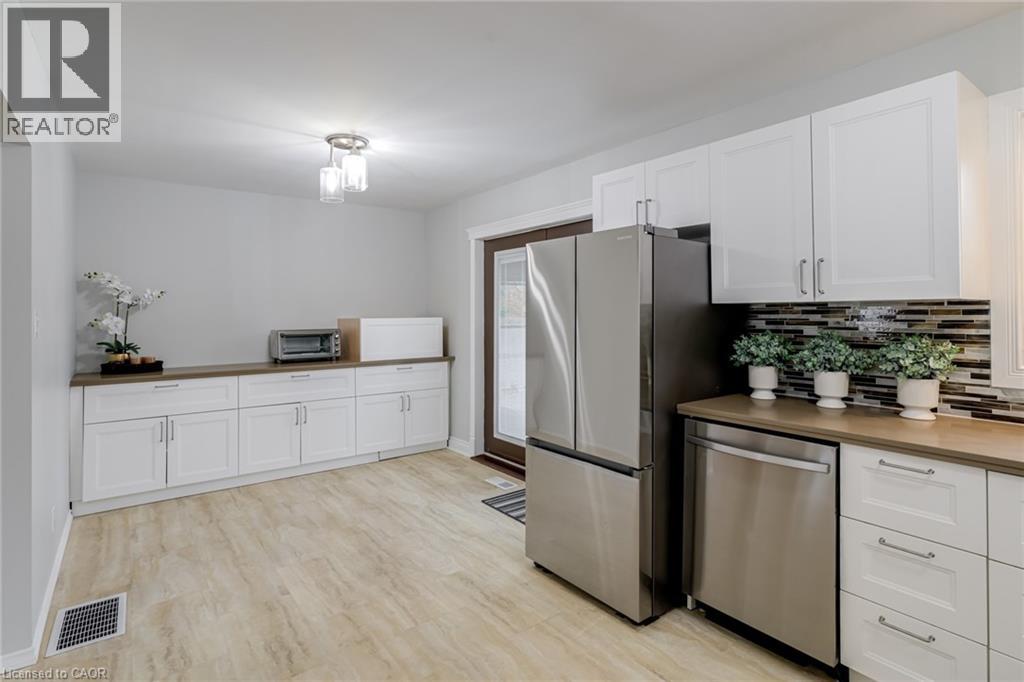 63 Seneca Avenue, Hamilton, Ontario  L9B 1L8 - Photo 10 - 40817610