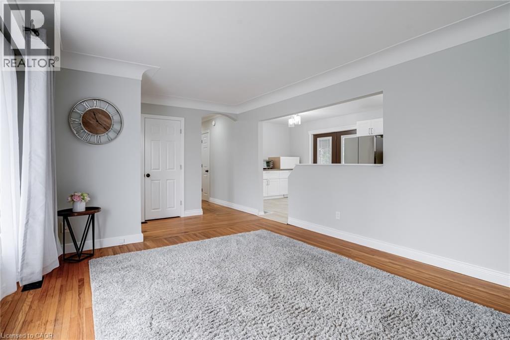 63 Seneca Avenue, Hamilton, Ontario  L9B 1L8 - Photo 7 - 40817610