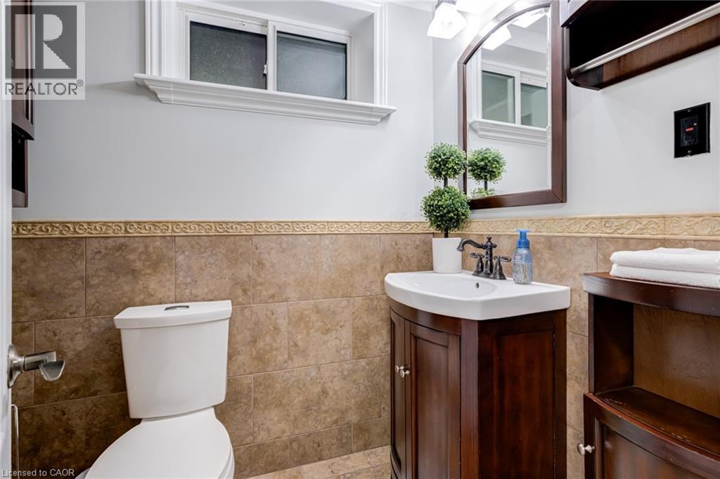 63 Seneca Avenue, Hamilton, Ontario  L9B 1L8 - Photo 30 - 40817610