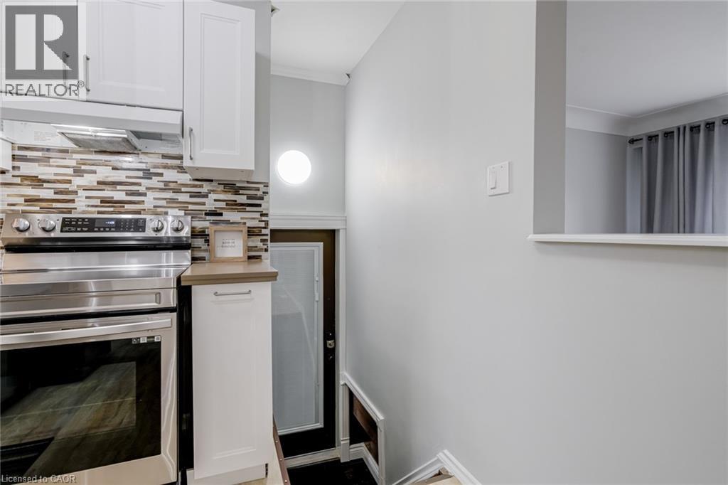 63 Seneca Avenue, Hamilton, Ontario  L9B 1L8 - Photo 22 - 40817610