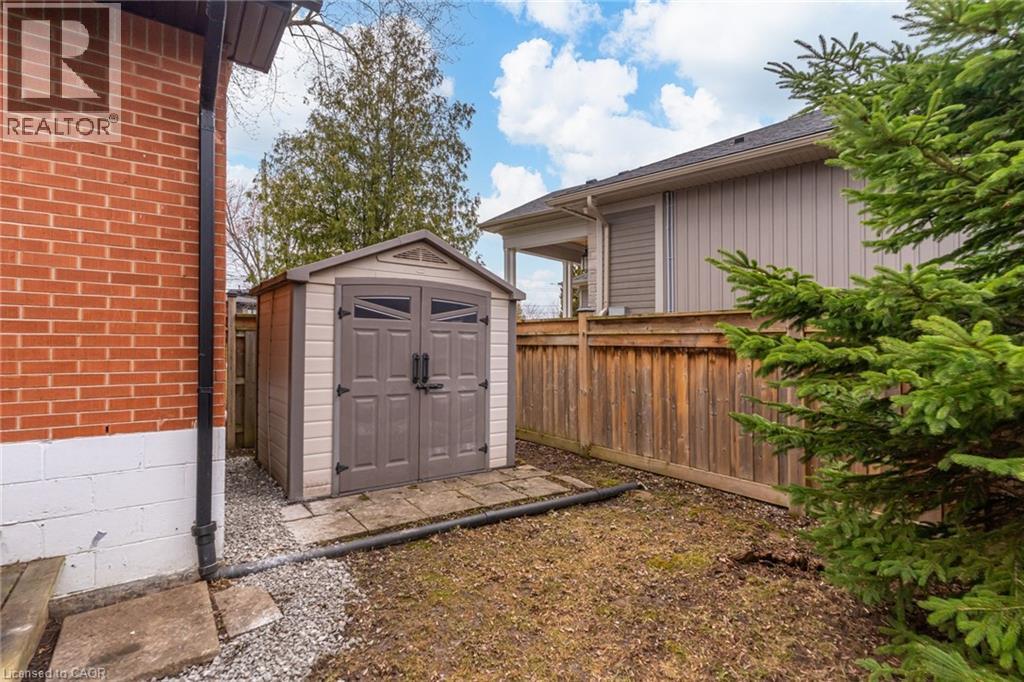 63 Seneca Avenue, Hamilton, Ontario  L9B 1L8 - Photo 42 - 40817610