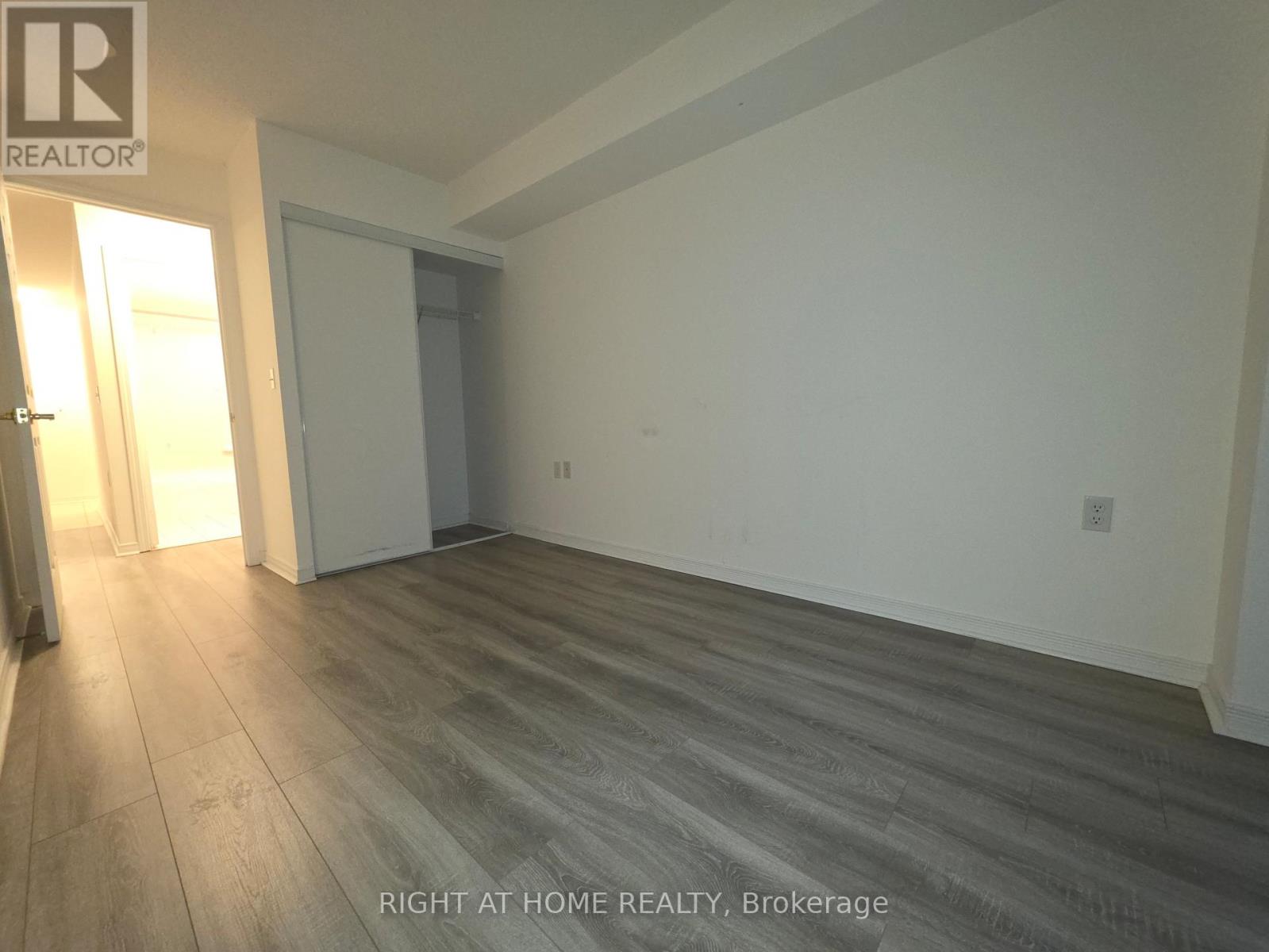 709 - 28 Olive Avenue, Toronto, Ontario  M2N 7E6 - Photo 10 - C12956772