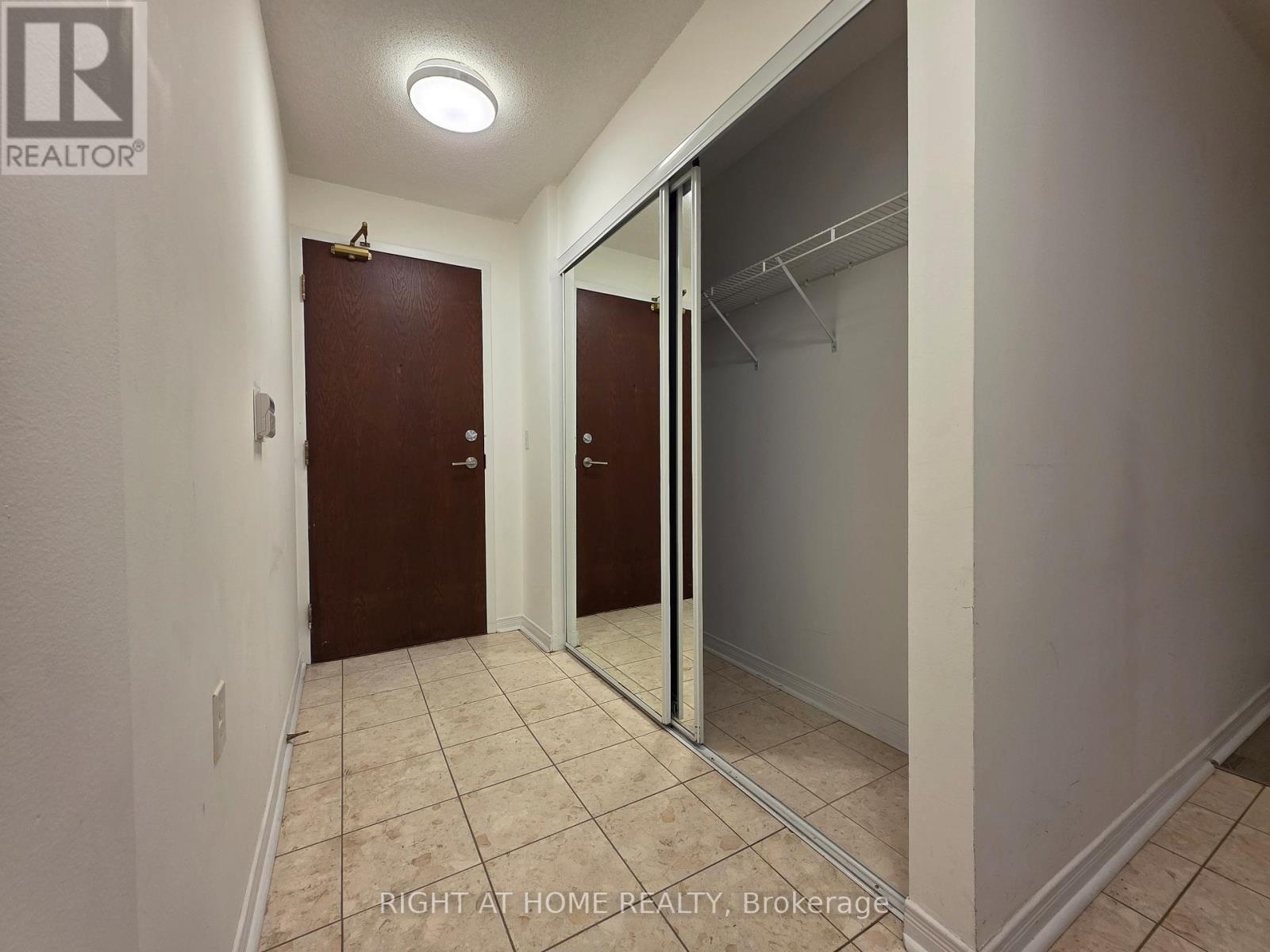 709 - 28 Olive Avenue, Toronto, Ontario  M2N 7E6 - Photo 3 - C12956772