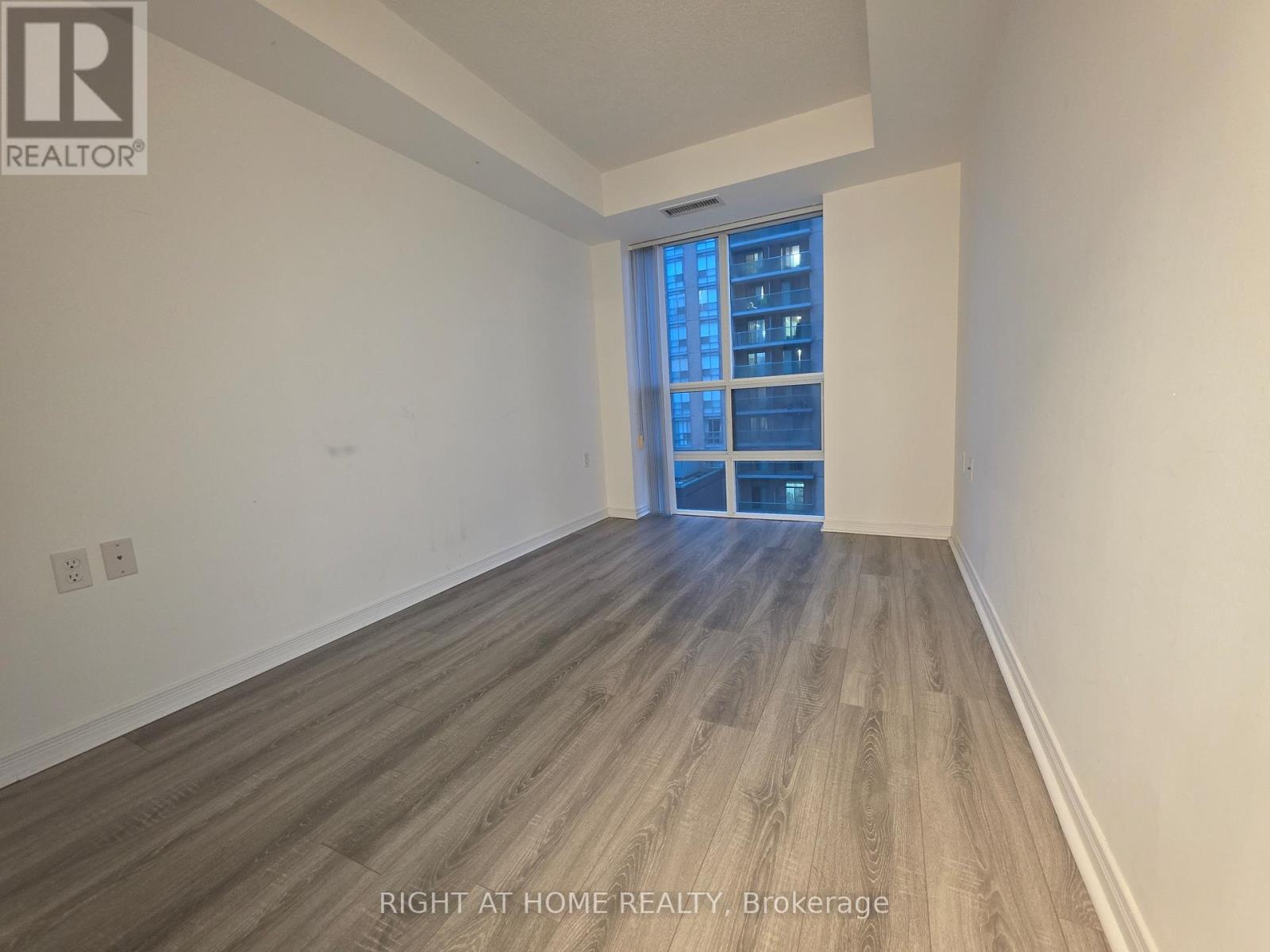 709 - 28 Olive Avenue, Toronto, Ontario  M2N 7E6 - Photo 9 - C12956772