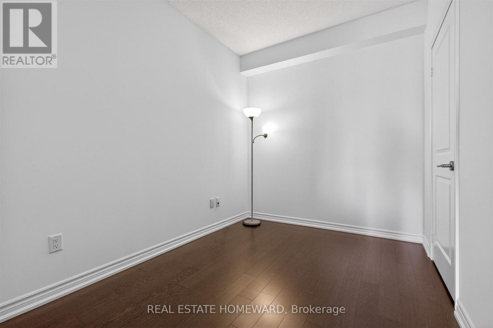 5208 - 386 Yonge Street, Toronto, Ontario  M5B 0A5 - Photo 17 - C12956800