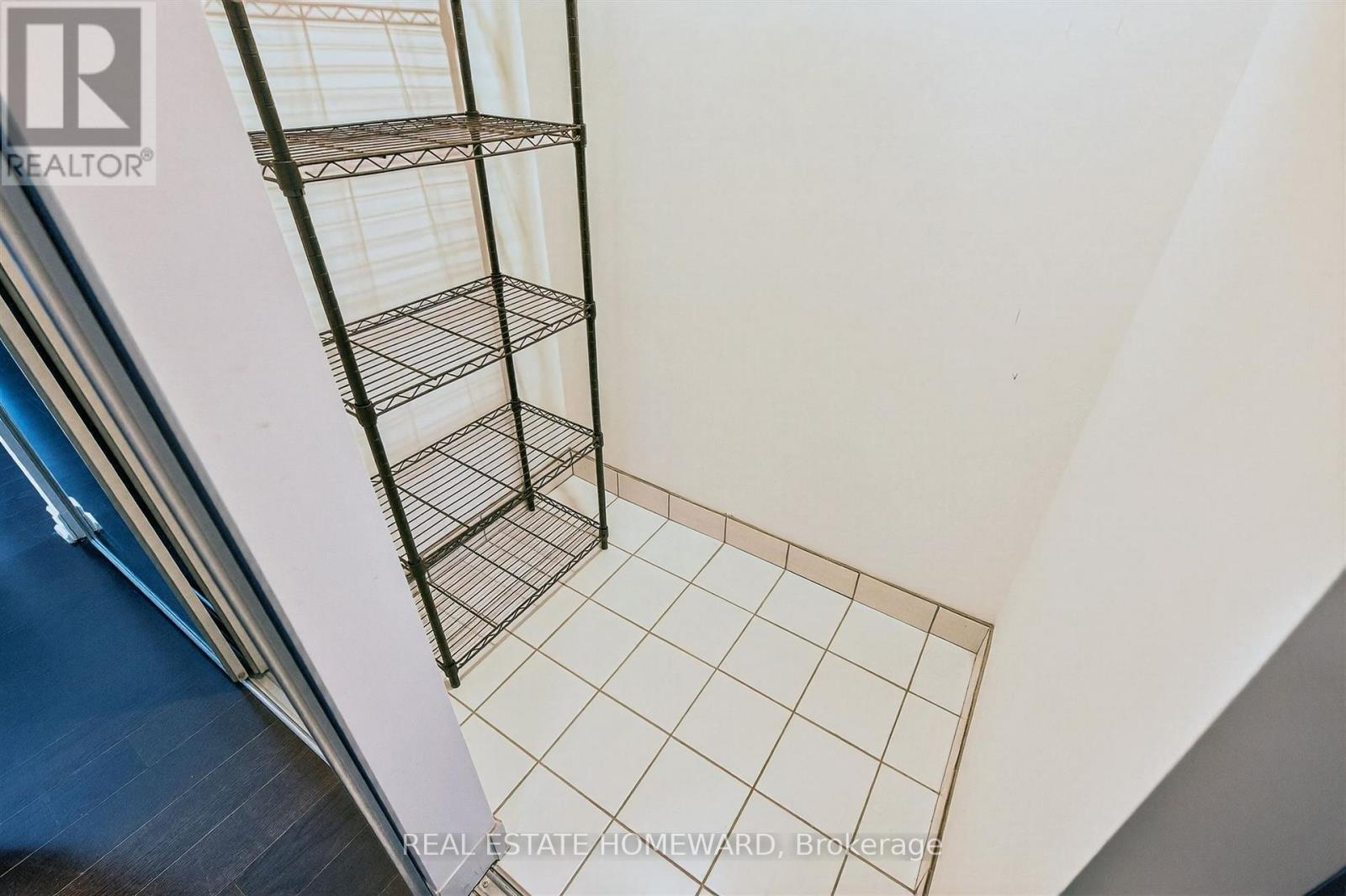 5208 - 386 Yonge Street, Toronto, Ontario  M5B 0A5 - Photo 22 - C12956800