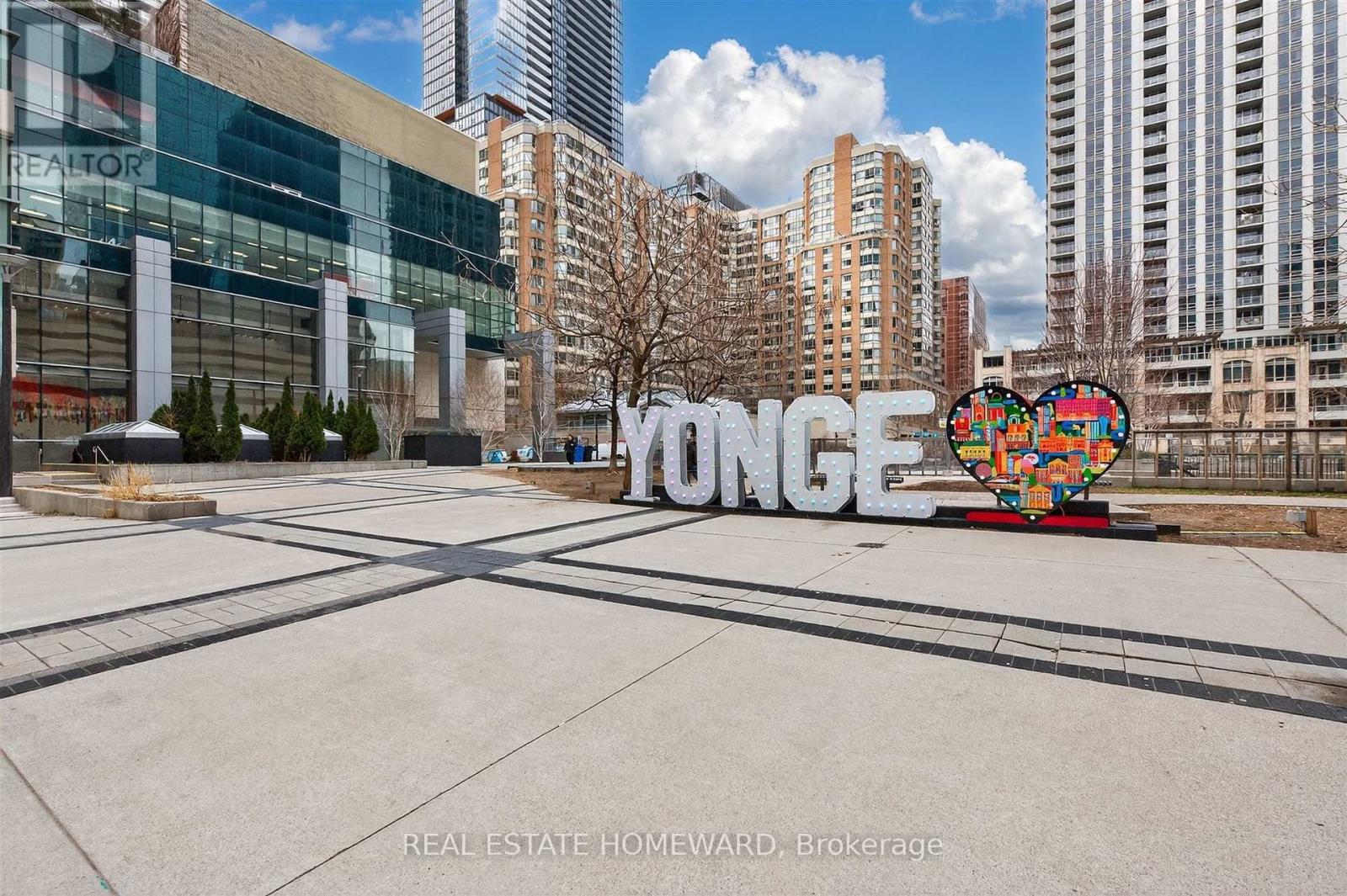 5208 - 386 Yonge Street, Toronto, Ontario  M5B 0A5 - Photo 26 - C12956800