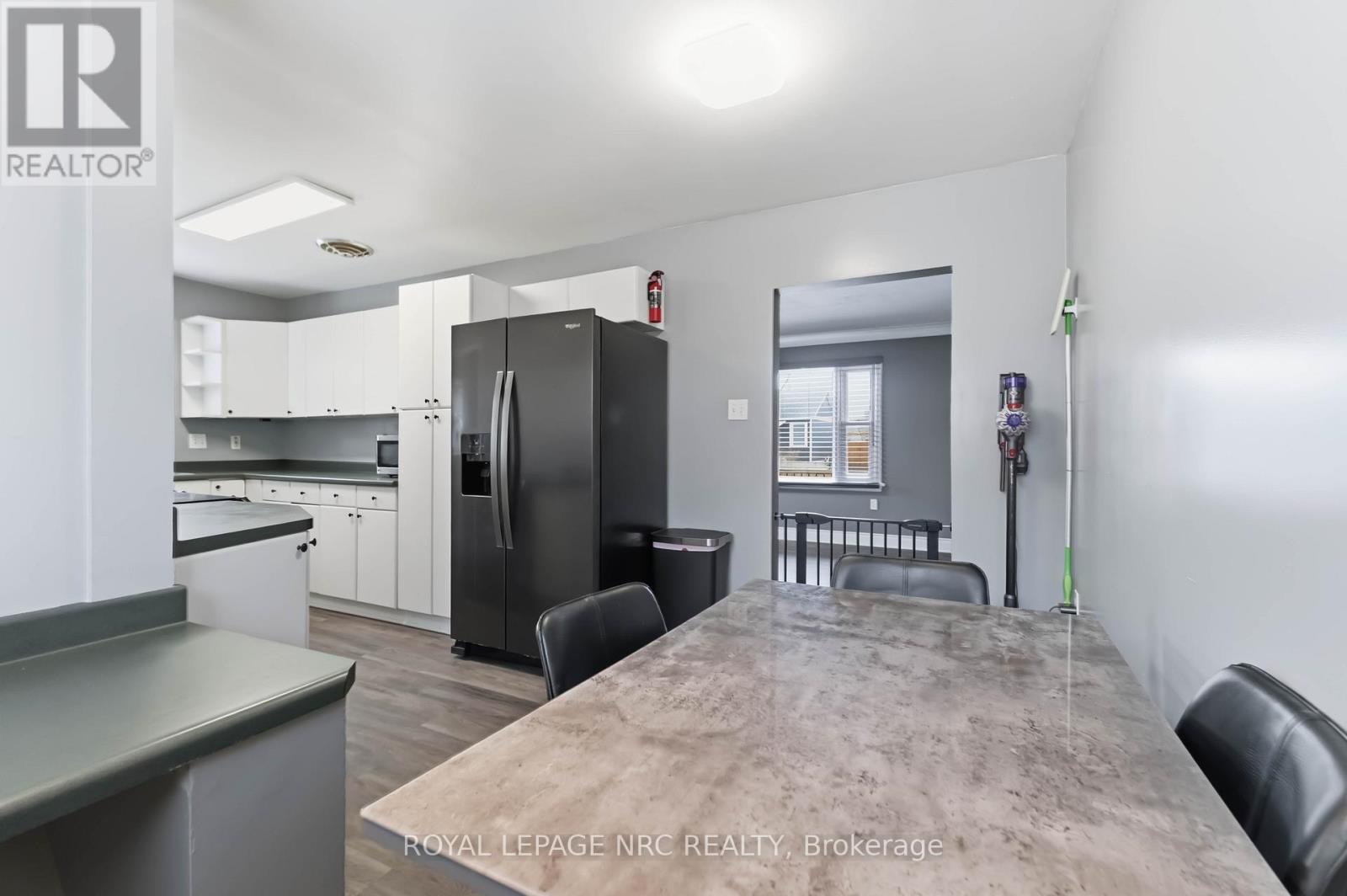 45 Shakespeare Avenue, St. Catharines, Ontario  L2R 6M8 - Photo 18 - X12956774