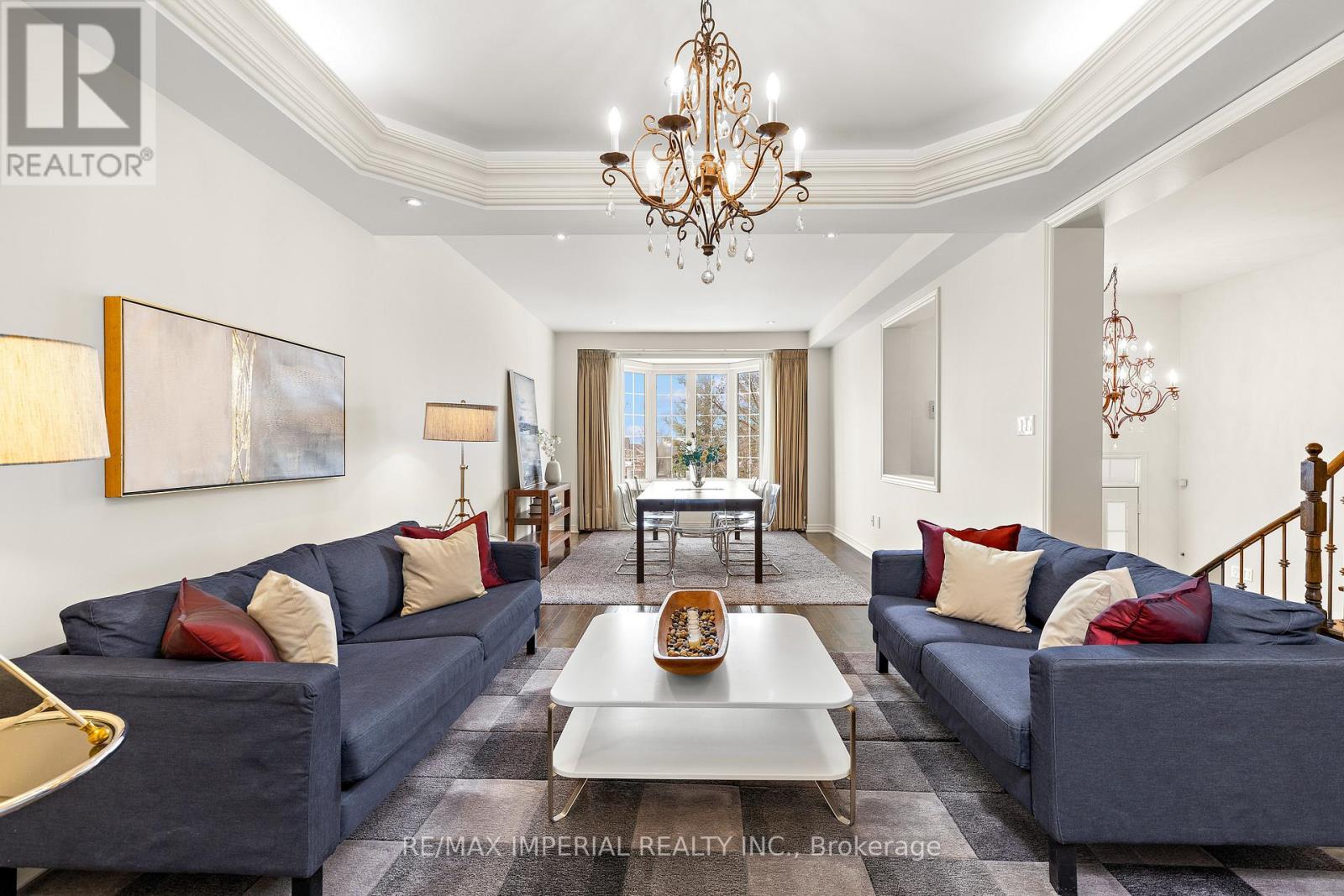 16 Carriage House Court, Richmond Hill, Ontario  L4E 4V3 - Photo 6 - N12956780