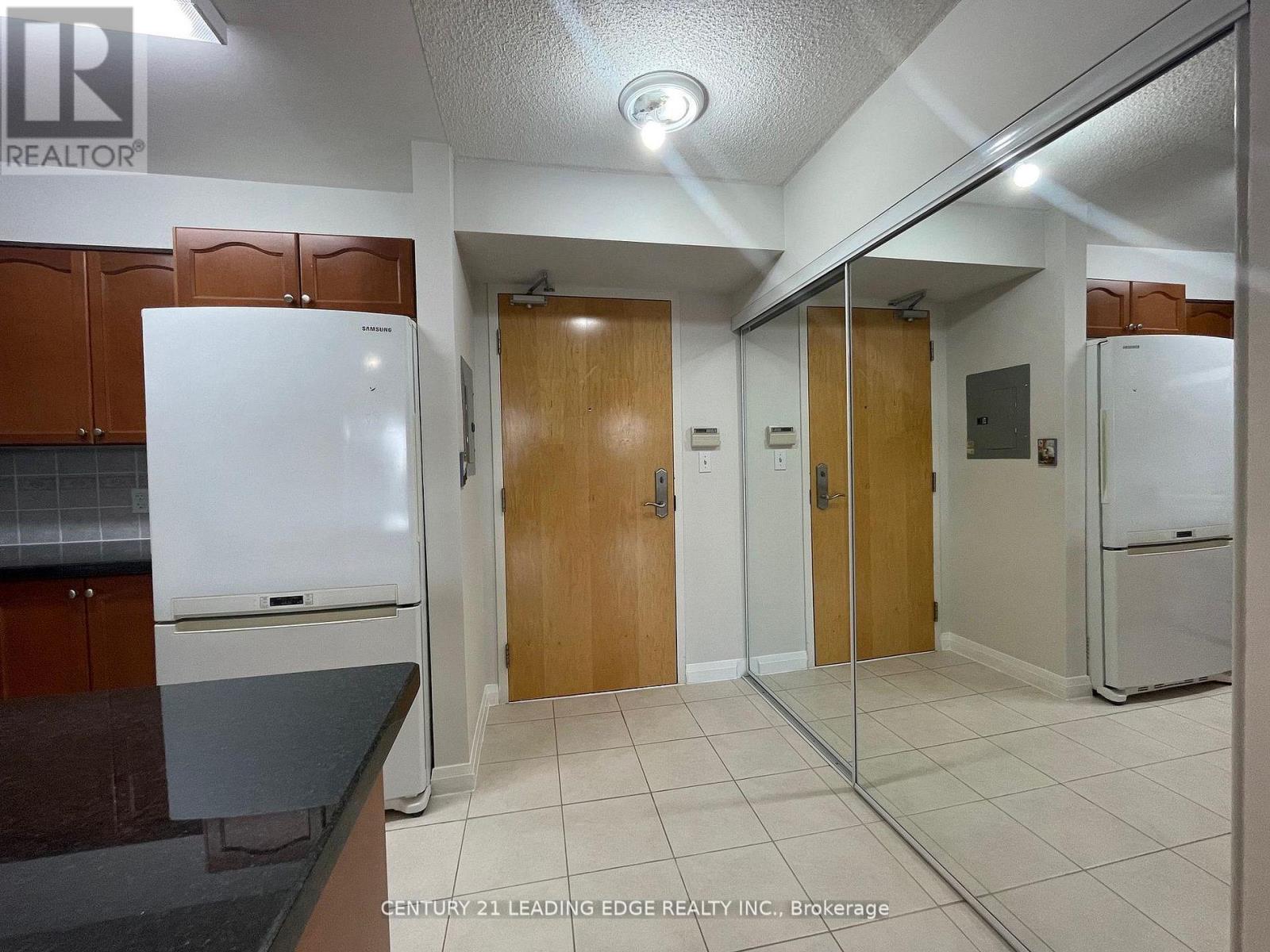 502 - 7373 Kennedy Road, Markham (Milliken Mills East), Ontario  L3R 1H6 - Photo 10 - N12956784