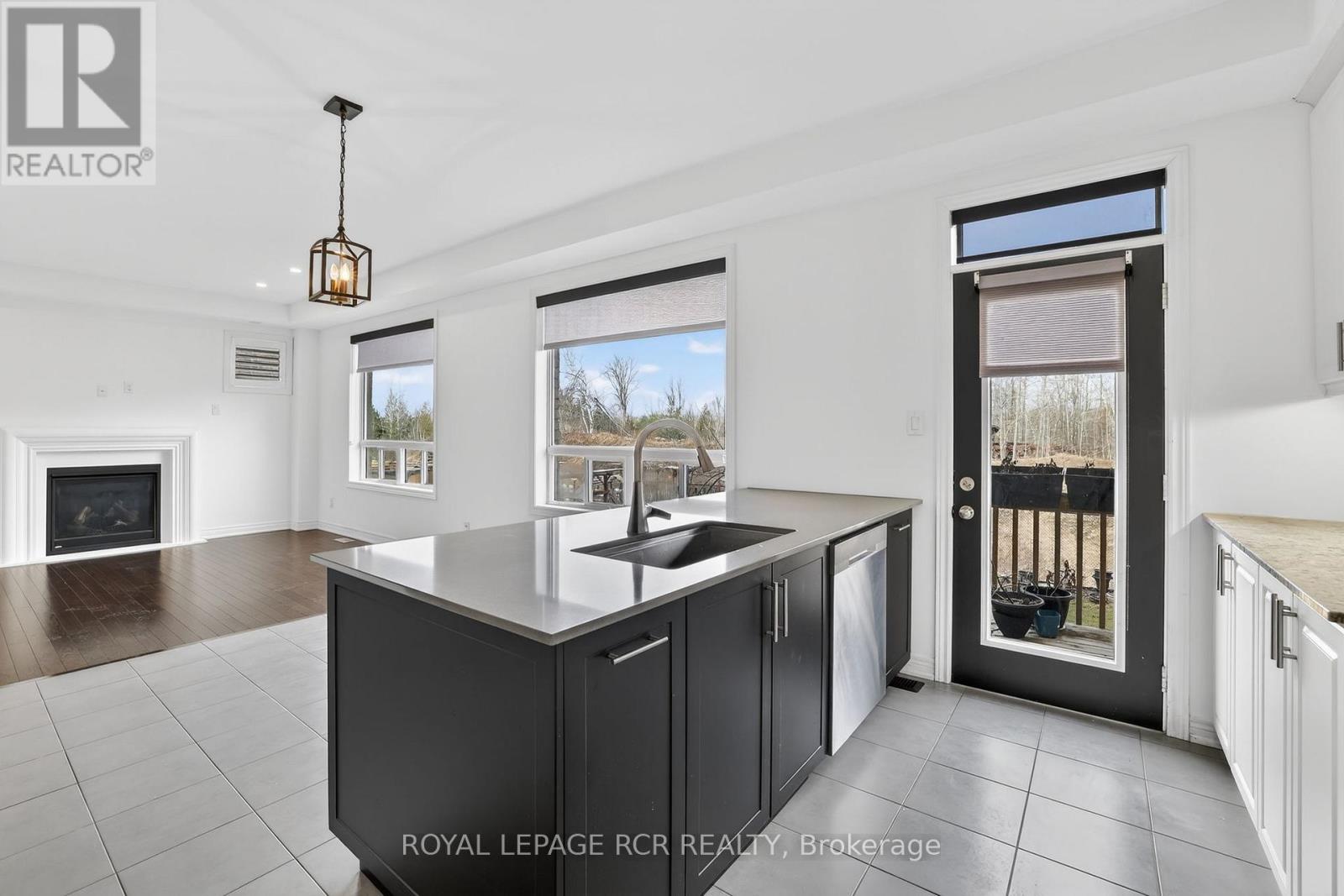 82 Lampkin Street, Georgina, Ontario  L0E 1R0 - Photo 13 - N12956796