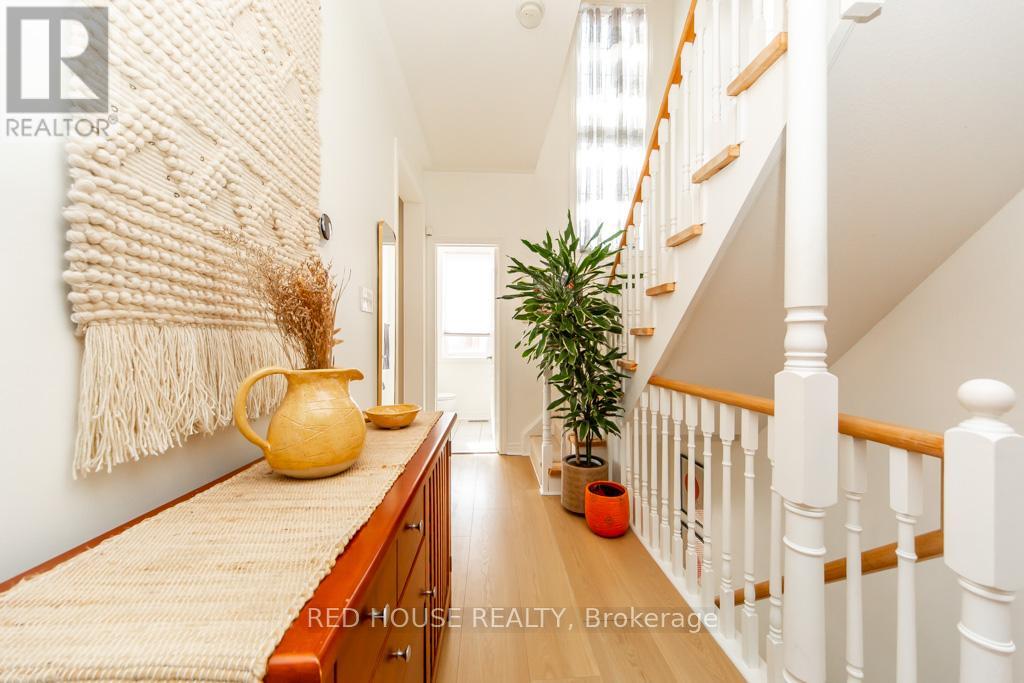 12 Naylor Lane, Ajax, Ontario  L1S 7S7 - Photo 7 - E12844710