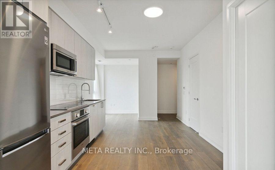 505 - 293 The Kingsway, Toronto (Edenbridge-Humber Valley), Ontario  M9A 0E8 - Photo 2 - W12956792