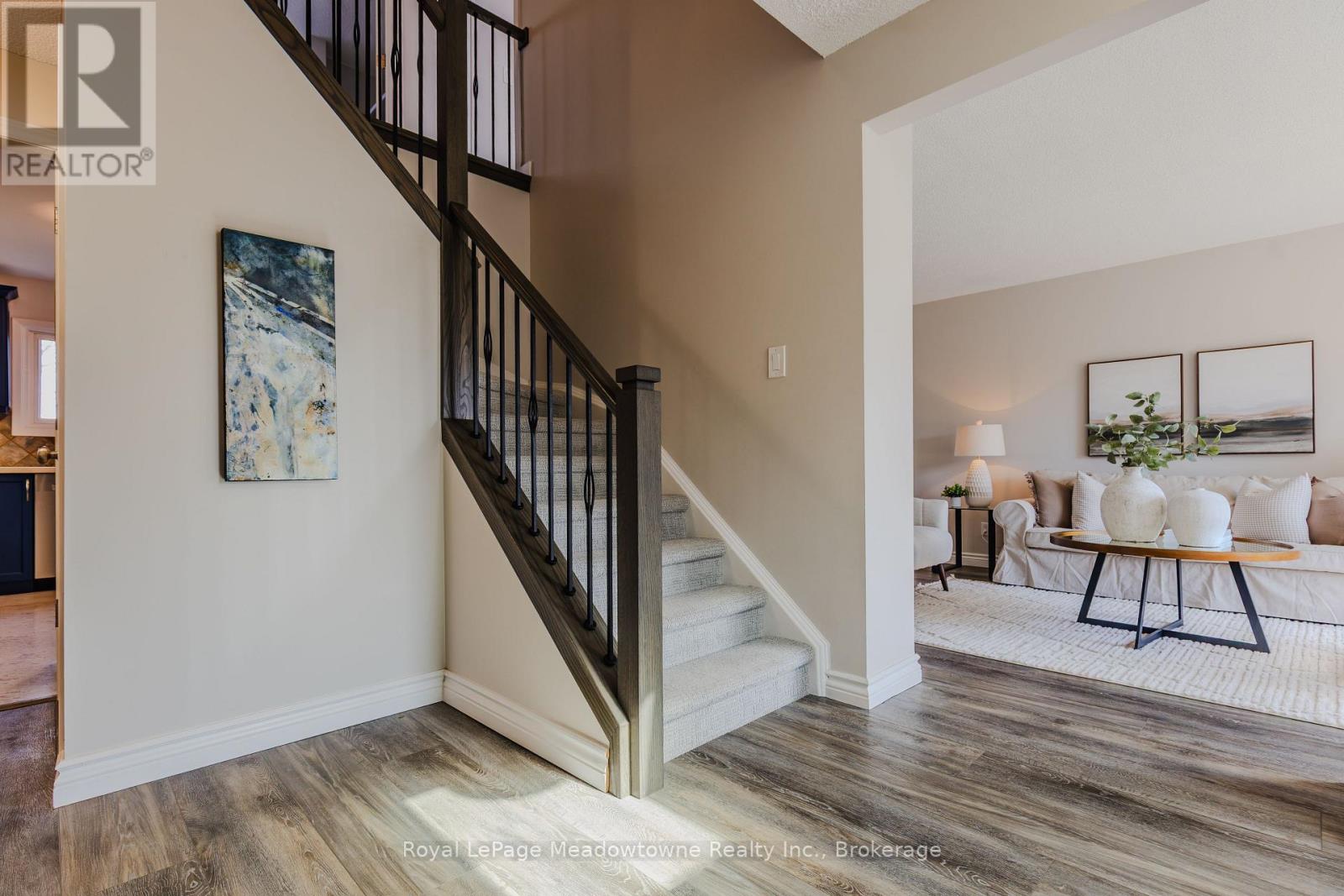 740 Robertson Crescent, Milton, Ontario  L9T 4W4 - Photo 10 - W12954562