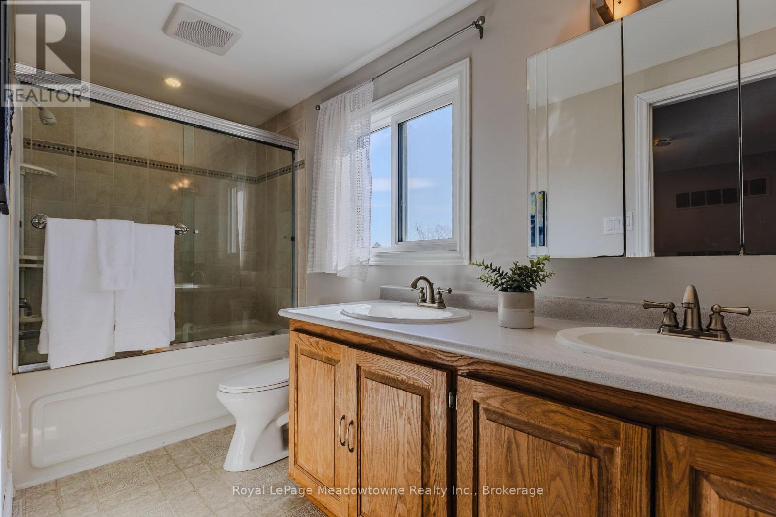 740 Robertson Crescent, Milton, Ontario  L9T 4W4 - Photo 40 - W12954562