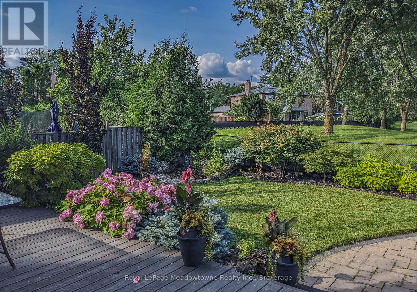 740 Robertson Crescent, Milton, Ontario  L9T 4W4 - Photo 7 - W12954562