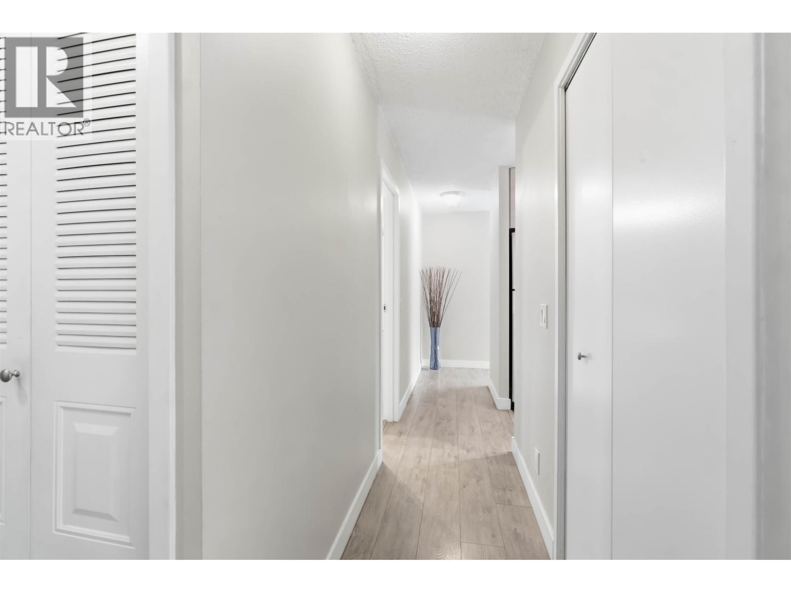 308 3970 Carrigan Court, Burnaby, British Columbia  V3N 4S5 - Photo 19 - R3104923