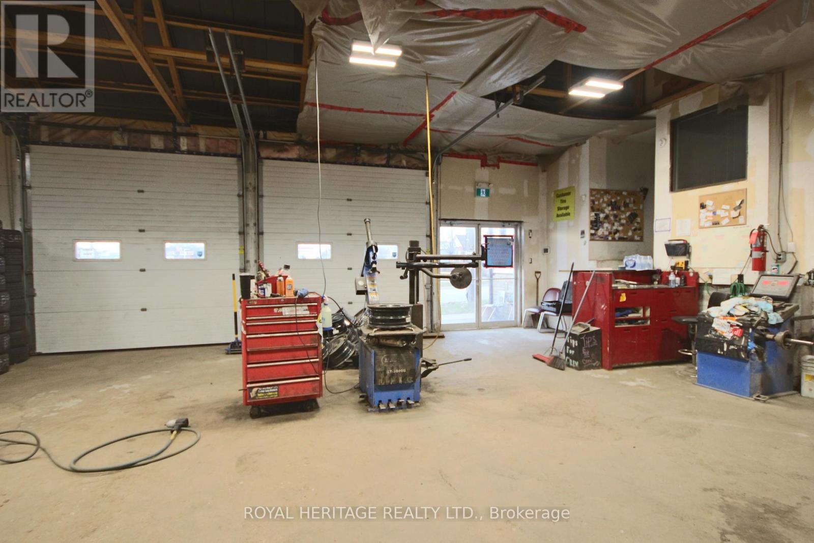 491 Ritson Road S, Oshawa, Ontario  L1H 5K1 - Photo 9 - E12889556