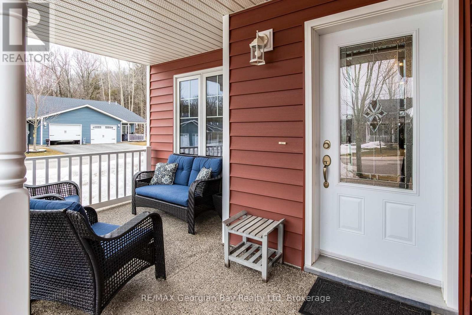 39 Chamberlain Crescent, Penetanguishene, Ontario  L9M 0A6 - Photo 2 - S12956852