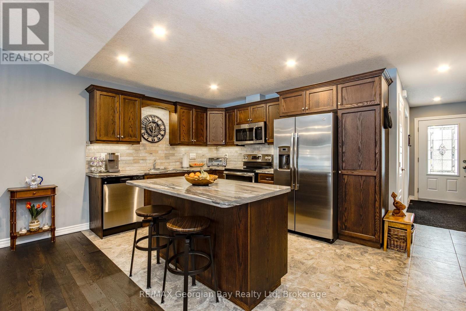 39 Chamberlain Crescent, Penetanguishene, Ontario  L9M 0A6 - Photo 6 - S12956852