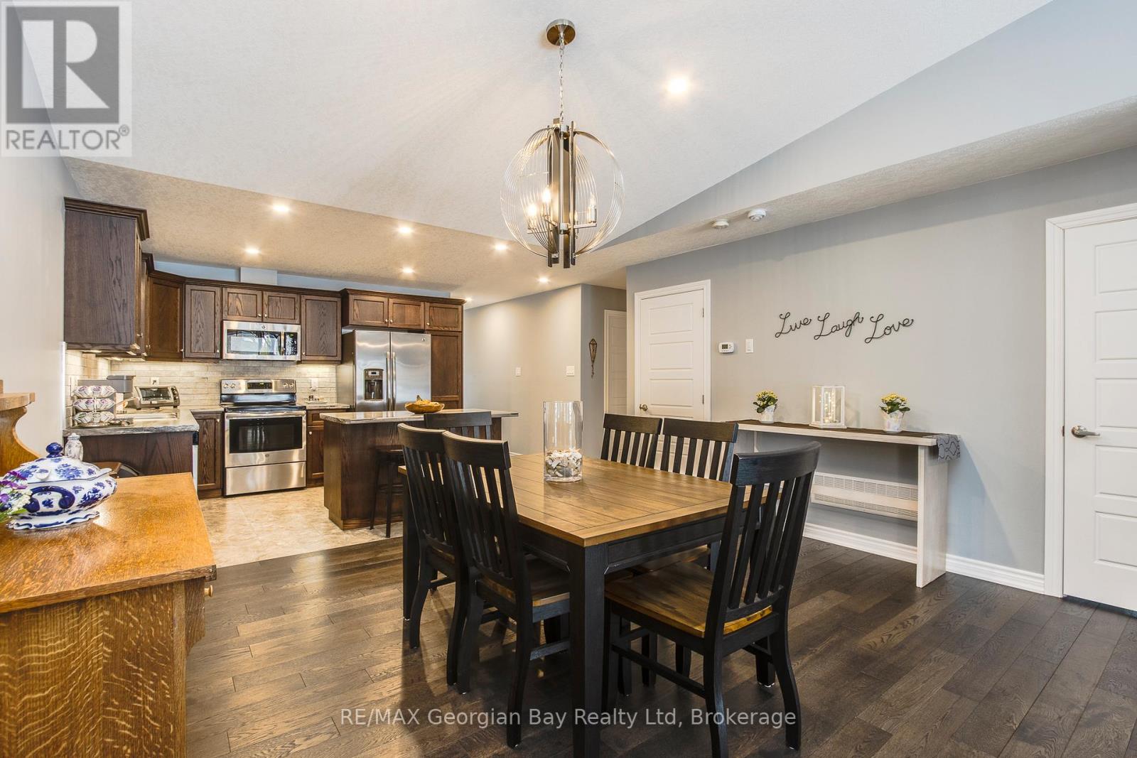 39 Chamberlain Crescent, Penetanguishene, Ontario  L9M 0A6 - Photo 8 - S12956852