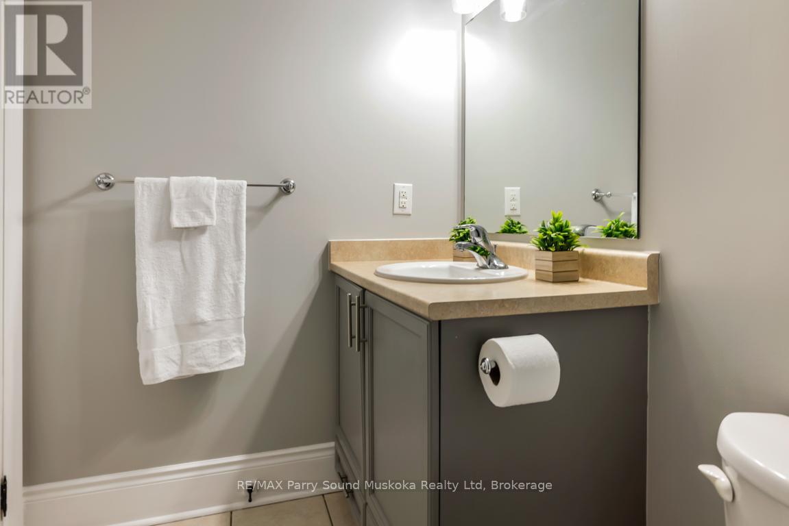 101 - 11a Salt Dock Road, Parry Sound, Ontario  P2A 3B6 - Photo 24 - X12956814