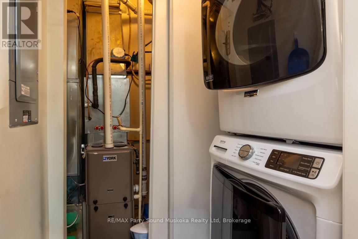 101 - 11a Salt Dock Road, Parry Sound, Ontario  P2A 3B6 - Photo 25 - X12956814